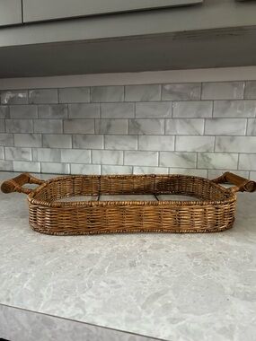 Vintage Brown Wicker Serving Tray with Wood Handles, Holds Casserole Baking Dish